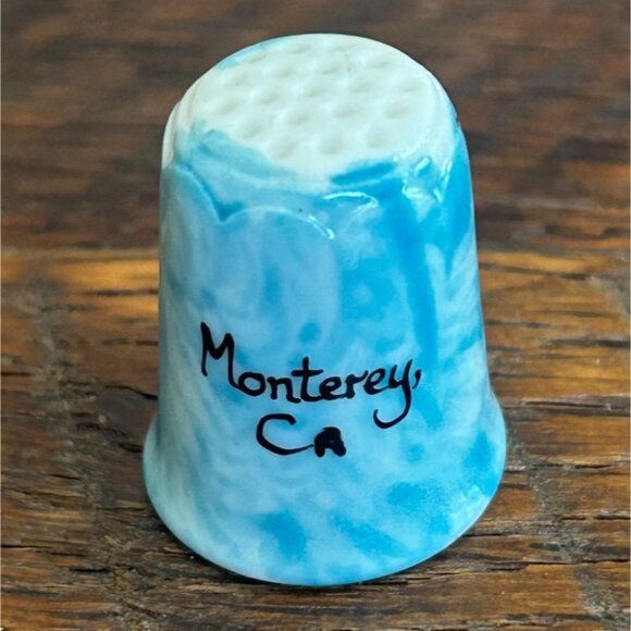 Porcelain Thimble With Seagull Design & Monterey CA Text - Picture 2 of 5